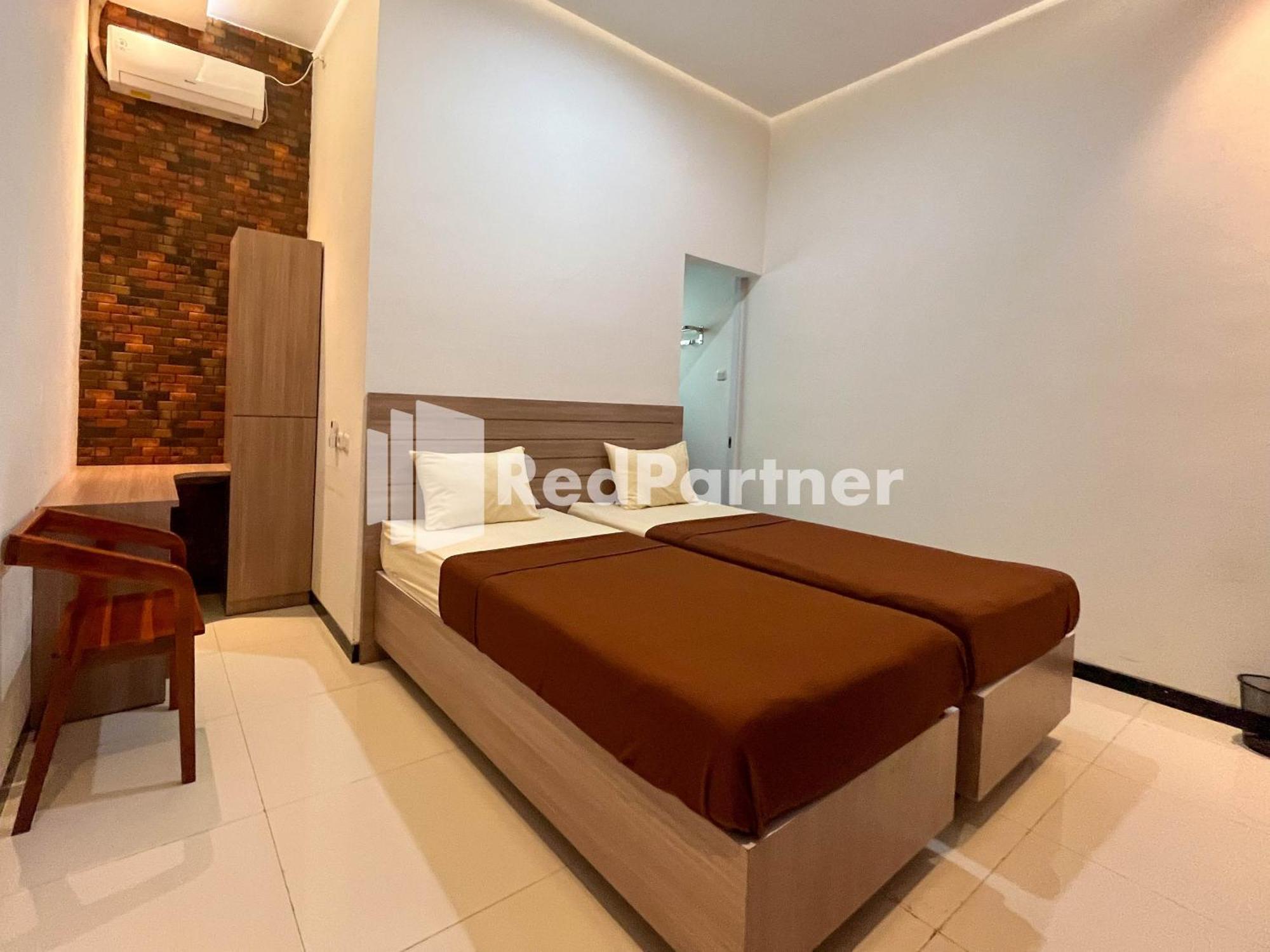 Griya Borobudur Malang Syariah Redpartner Blimbing  Exterior foto