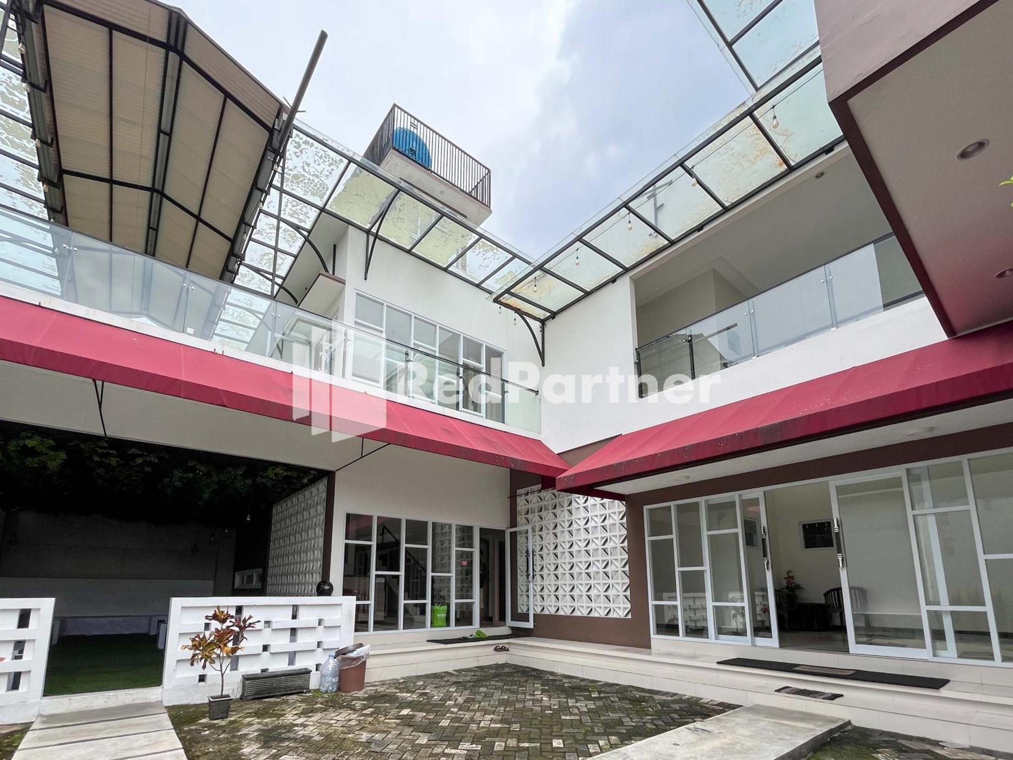 Griya Borobudur Malang Syariah Redpartner Blimbing  Exterior foto